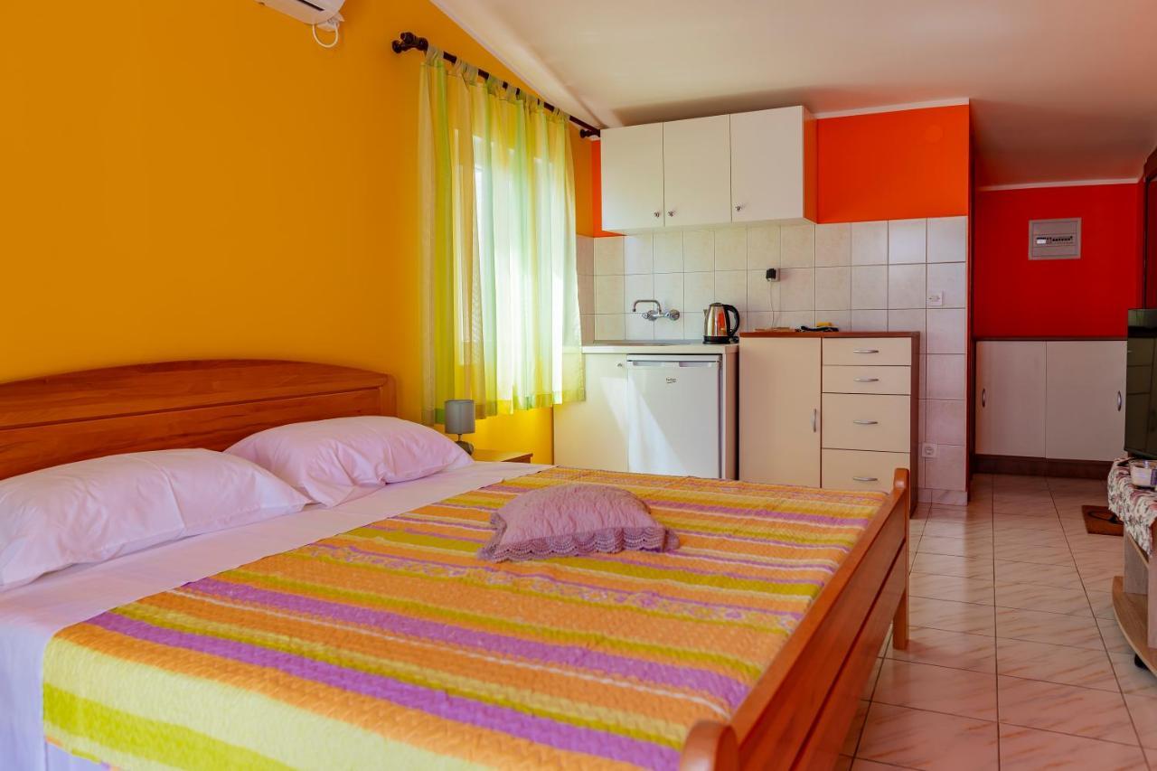 Apartments Mikulic Rogoznica  Exteriér fotografie
